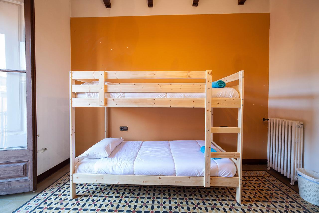 Bed and Breakfast Bed In Жерона Екстер'єр фото