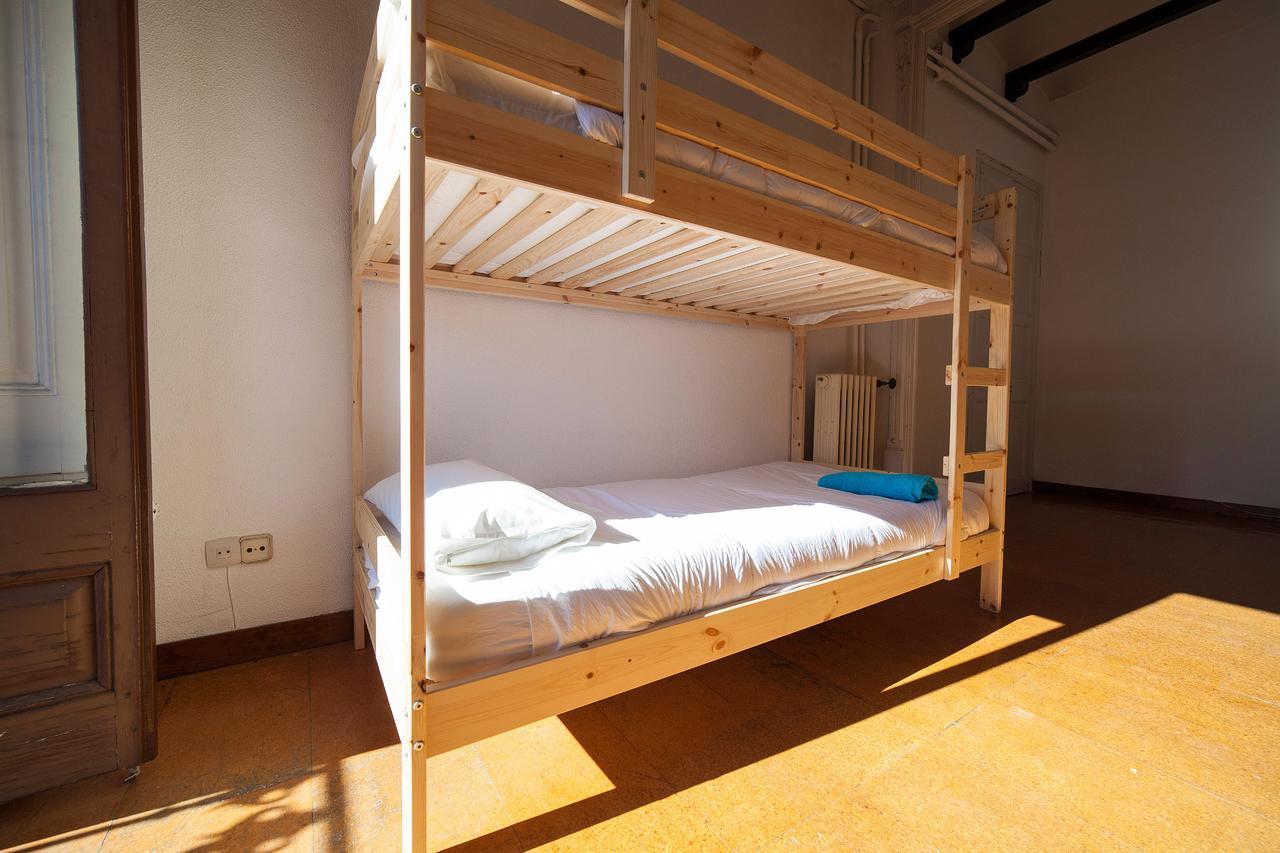 Bed and Breakfast Bed In Жерона Екстер'єр фото